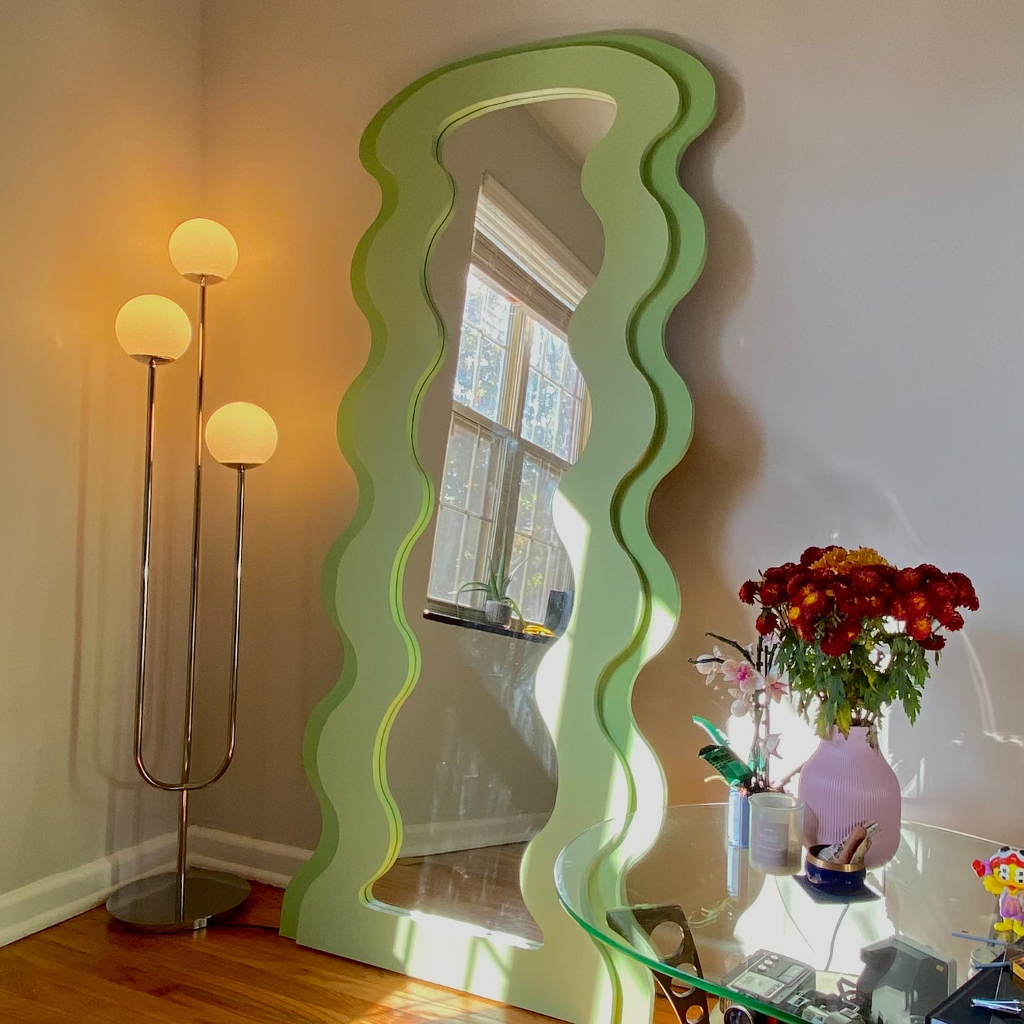 curvy mirror