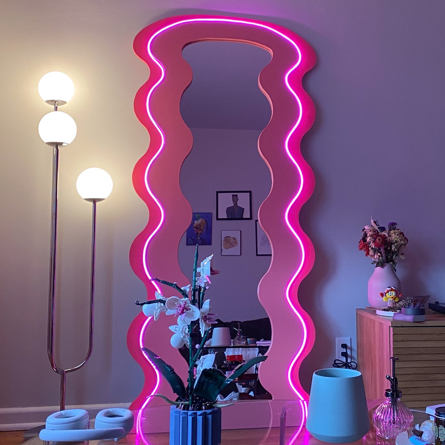 curvy glo mirror